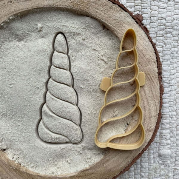 photos4_0035_IMG_8180 Róg jednorożca - wykrojnik